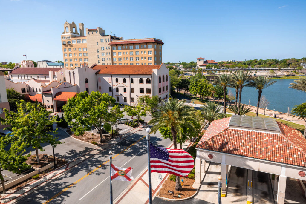 Why Florida consider to be in 10 Best Places to Retire